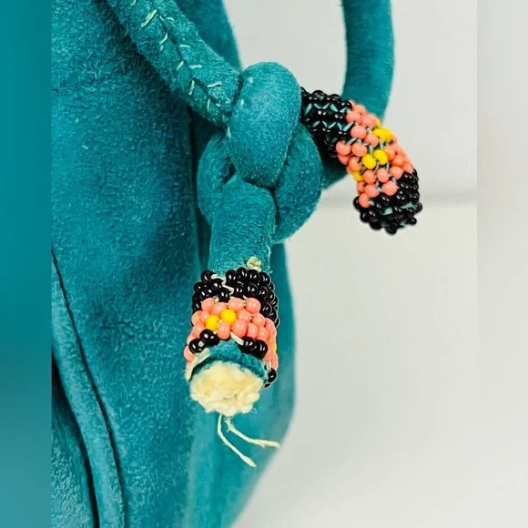 ❌SOLD❌ 🌼MARKDOWN🌼 Teal Faux Suede with Bead Work Design Drawstring Bag - Picture 10 of 12